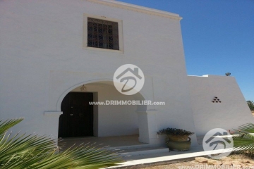 V 241 -                            Vente
                           Villa Meublé Djerba